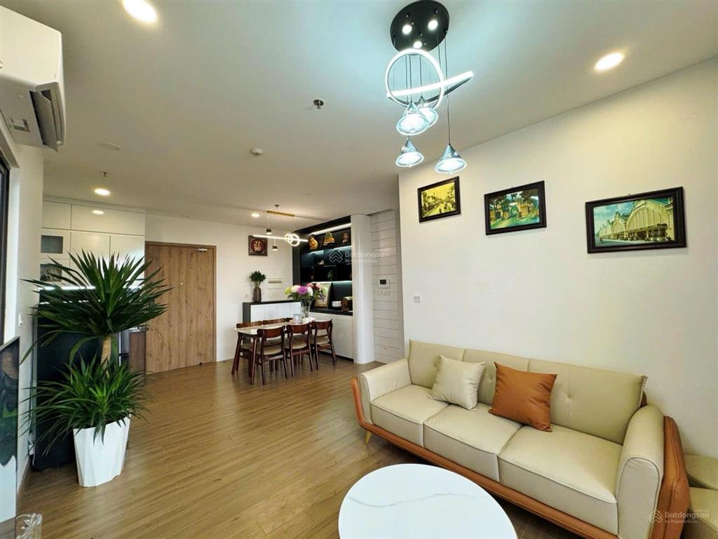 Bán căn 2 phòng ngủ, 2 vs 68m2 sky oasis giá 4,4 tỷ bao phí,  0925 988 ***