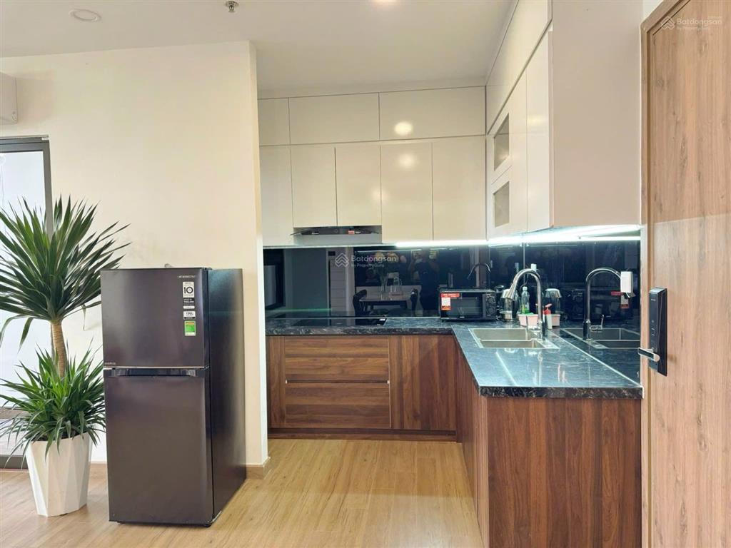Bán căn 2 phòng ngủ, 2 vs 68m2 sky oasis giá 4,4 tỷ bao phí,  0925 988 ***