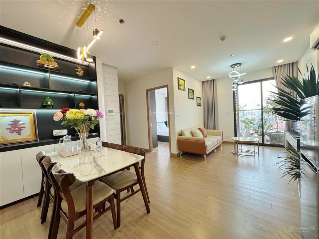 Bán căn 2 phòng ngủ, 2 vs 68m2 sky oasis giá 4,4 tỷ bao phí,  0925 988 ***