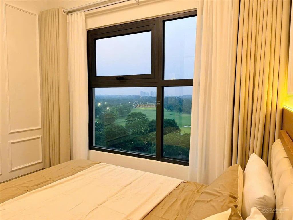Bán căn 2 ngủ 77m toà lake1 view sân golf giá 5,x tỷ bao phí  0925 988 ***