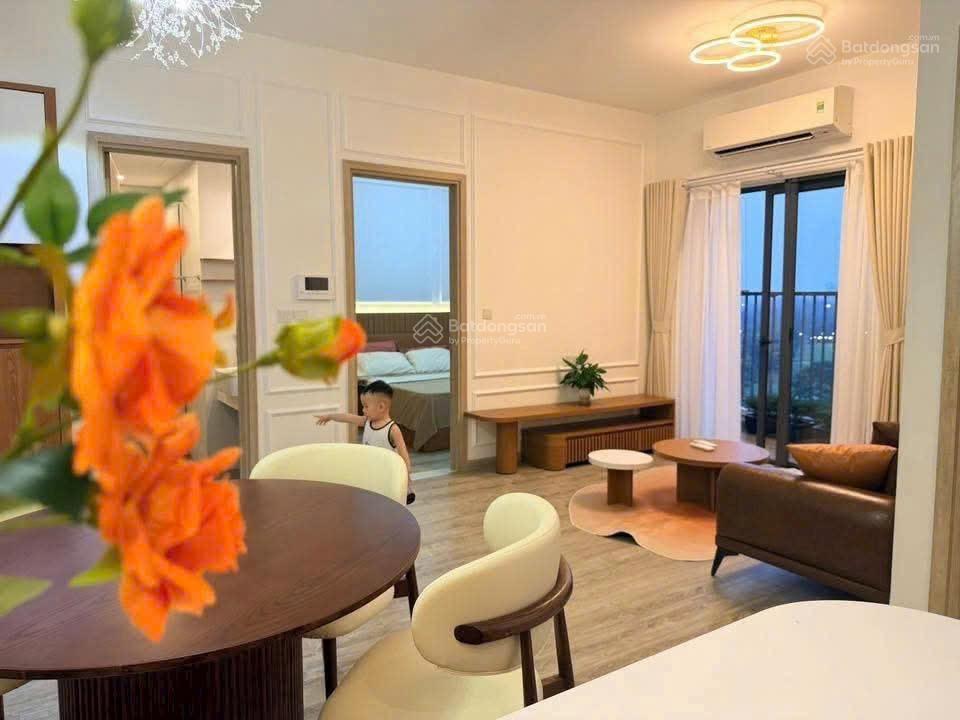 Bán căn 2 ngủ 77m toà lake1 view sân golf giá 5,x tỷ bao phí  0925 988 ***