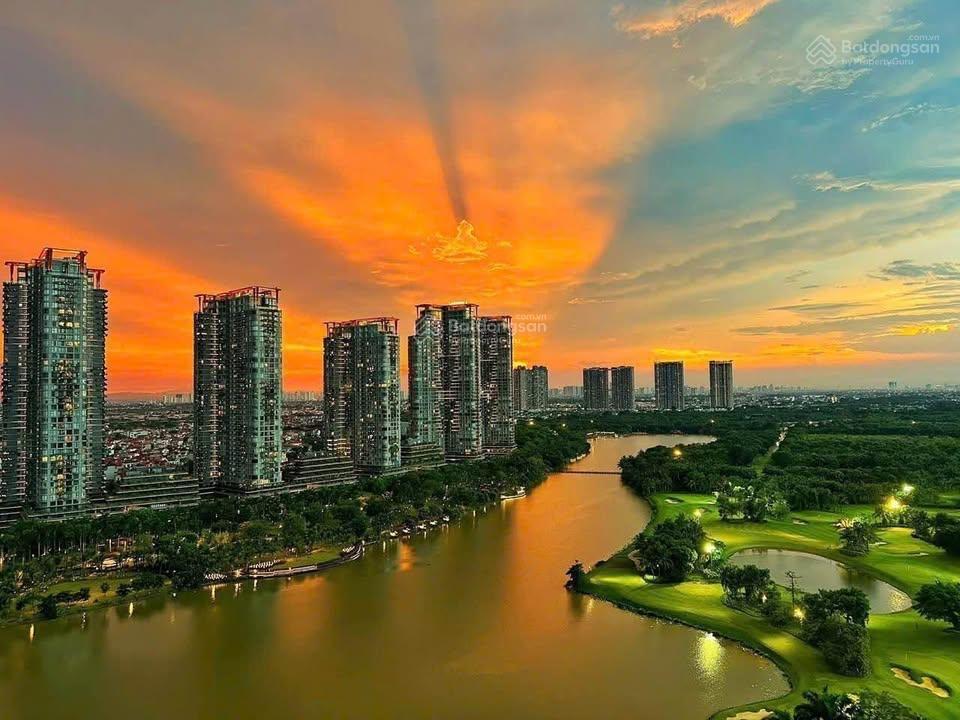 Bán căn 3 ngủ onsen tầng 26 view hồ giá 7,89 tỷ bao phí full nội thất