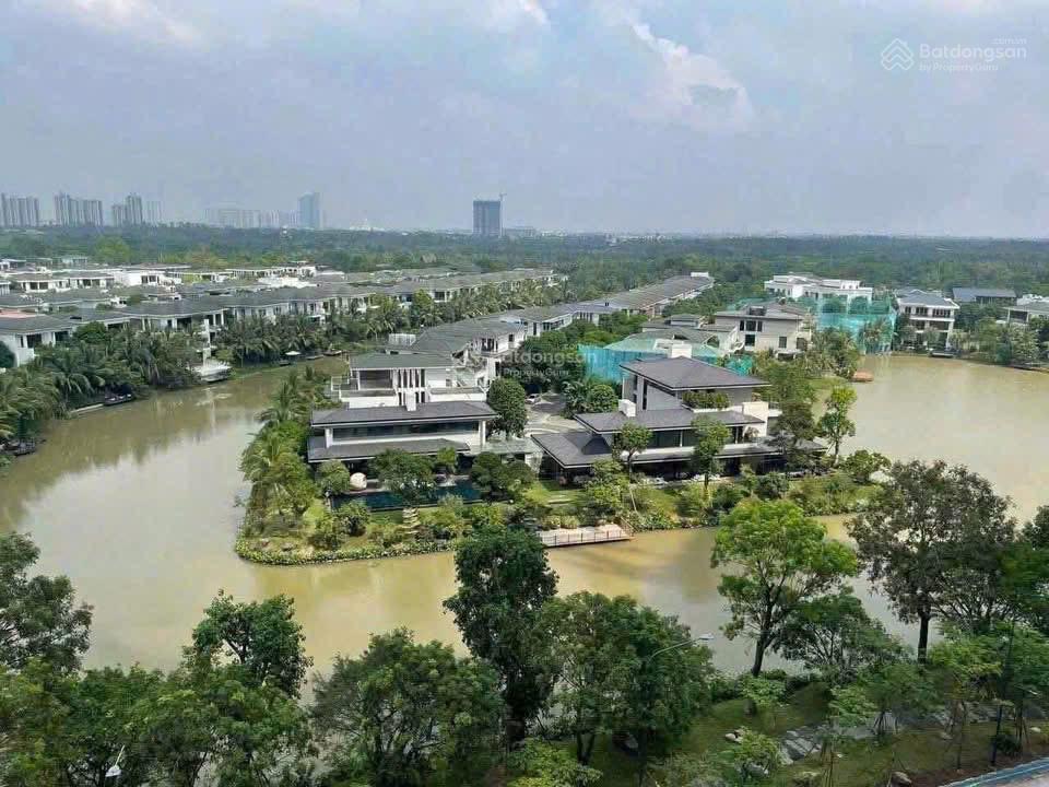 Bán căn 2 ngủ toà skyforest view btđ giá 4.9x tỷ bao phí giá thấp hơn thị trường 300tr