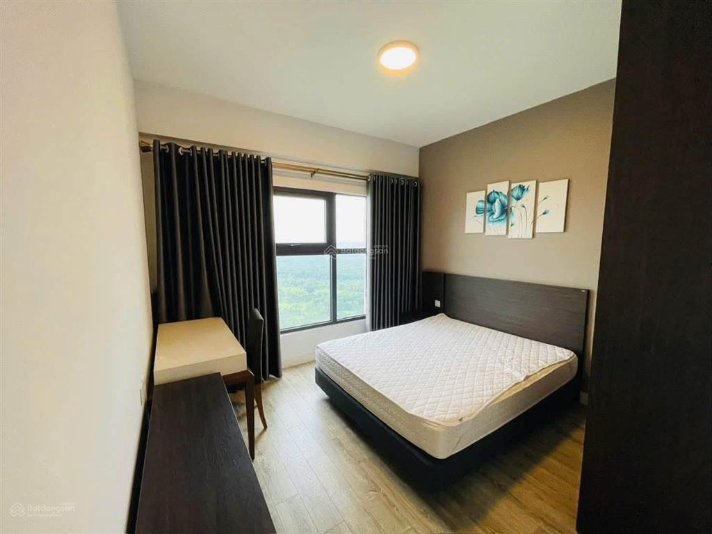 Căn 2 ngủ 2 vs view đẹp ecopark giá 4.** tỷ toà lake1  0925 988 ***