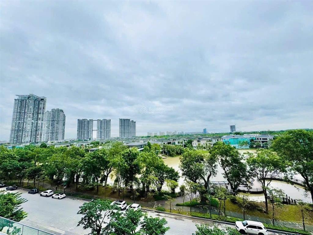 Giá siêu tốt căn 2 ngủ 74m skyforest view biệt thự đảo giá chỉ 5.5x tỷ bao phí