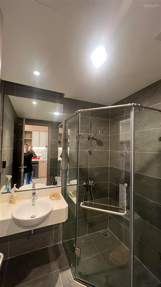 Cho thuê căn 2 ngủ sky forest residences ecopark nhà full nội thất mới tinh giá 8tr.  0925 988 ***
