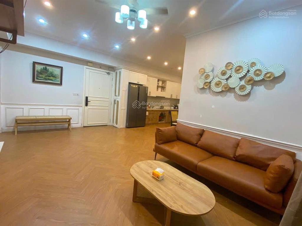 Bán căn 3 phòng ngủ toà sky2 view sân golf, giá 6.150 tỷ bao phí