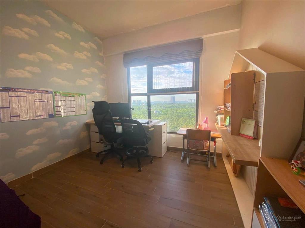 Bán căn 3 phòng ngủ toà sky2 view sân golf, giá 6.150 tỷ bao phí
