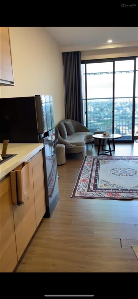 Bán căn studio sky oasis ecopark giá 1.9 tỷ bao phí, giá tốt trên thị trường
