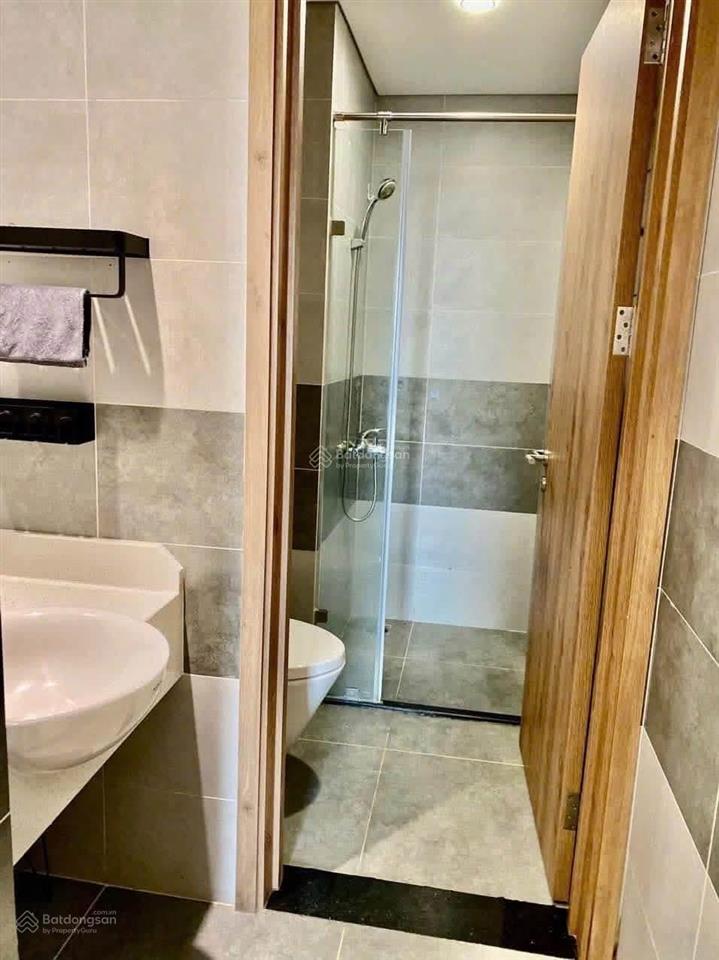 Bán căn 2 phòng ngủ sky oasis giá 3,3 tỷ, full nội thất đẹp,  0925 988 ***