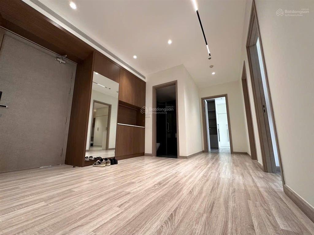 Bán căn 3 ngủ skyforest 121m² full đồ giá 9.5 tỷ bao phí