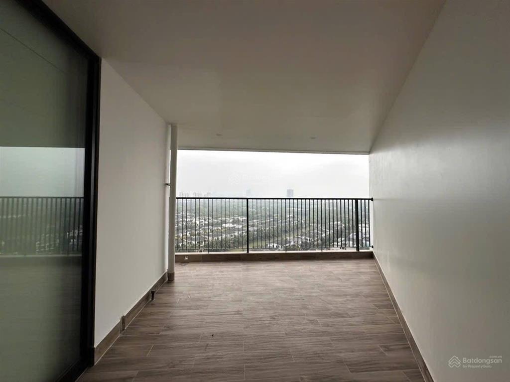 Bán căn 3 ngủ skyforest 121m² full đồ giá 9.5 tỷ bao phí