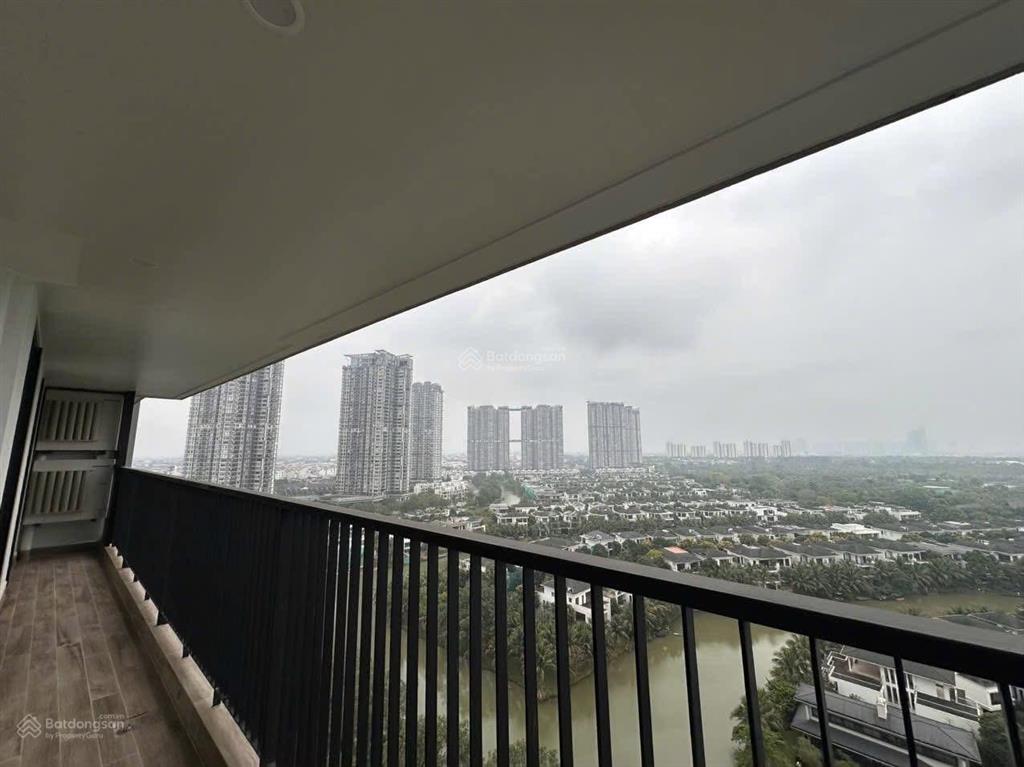 Bán căn 3 ngủ skyforest 121m² full đồ giá 9.5 tỷ bao phí