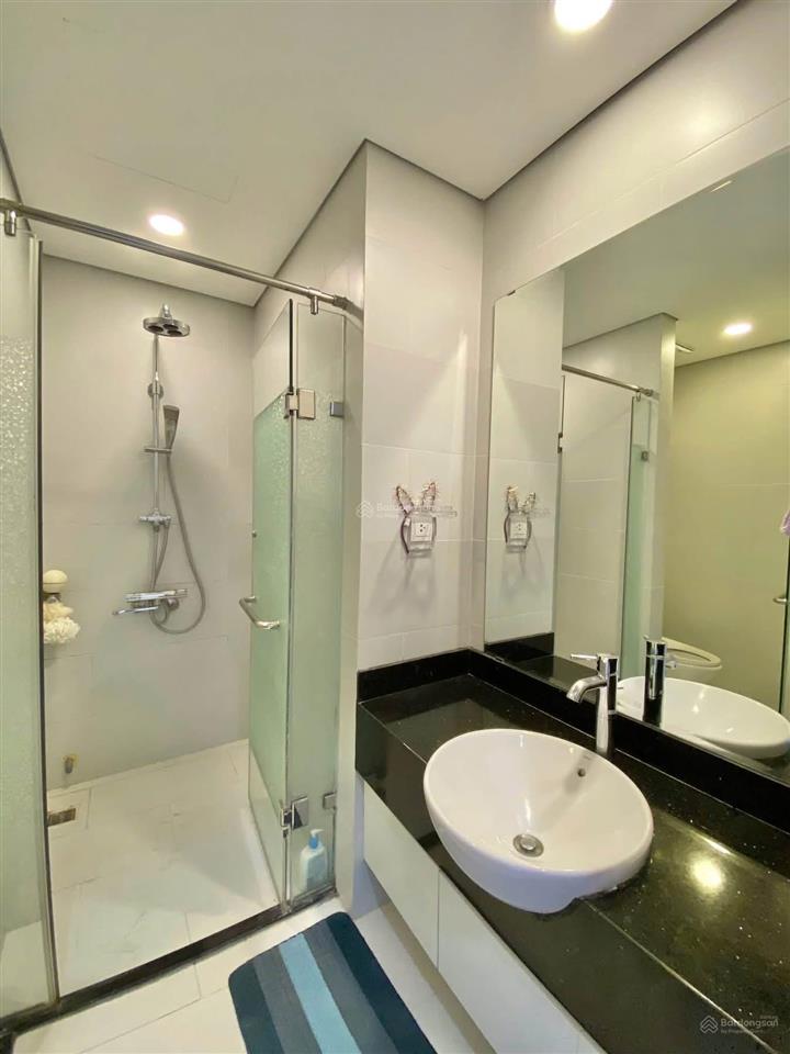 Bán căn 2 ngủ toà a westbay giá 2.980 tỷ bao phí tầng trung view sông hồng