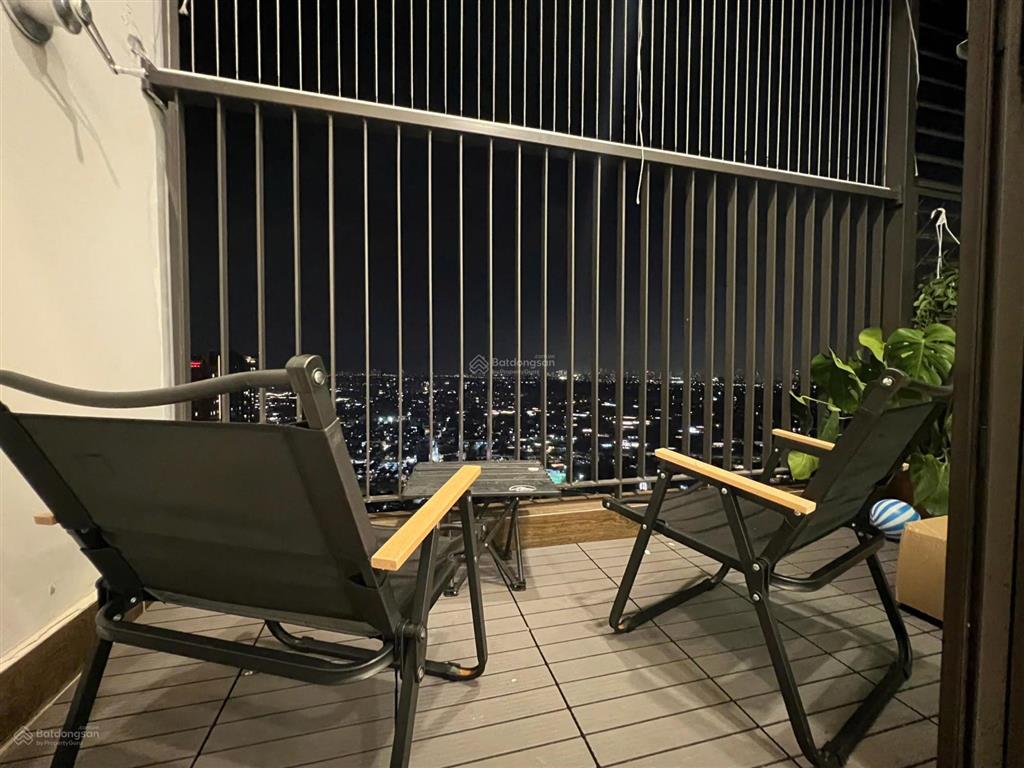 Cho thuê căn studio tòa sp sky oasis tầng cao giá 5,5tr/tháng  0925 988 ***