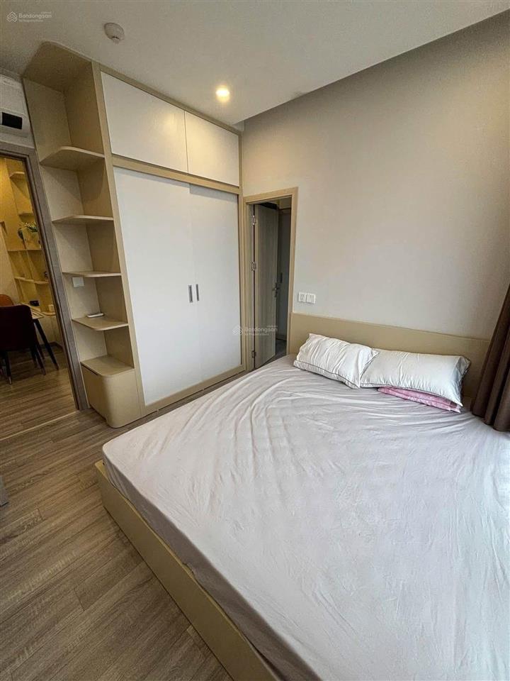 Cho thuê căn 2 phòng ngủ nhà mới khu sky forest giá 8tr/tháng, full nội thất