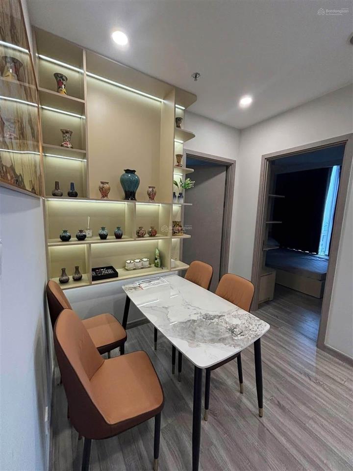 Cho thuê căn 2 phòng ngủ nhà mới khu sky forest giá 8tr/tháng, full nội thất