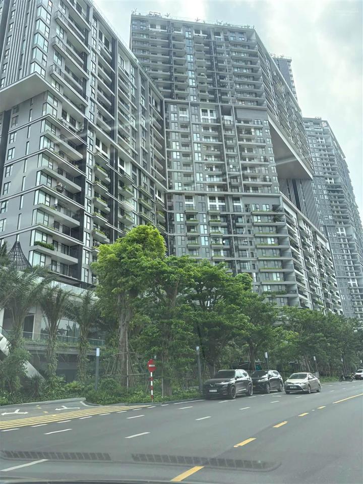 Cho thuê căn 2 phòng ngủ nhà mới khu sky forest giá 8tr/tháng, full nội thất