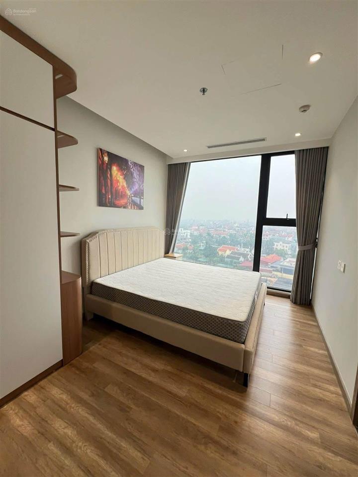 Cho thuê căn 3 ngủ tòa landmark tầng 8 nhà full đồ giá thuê 15tr/tháng  0925 988 ***
