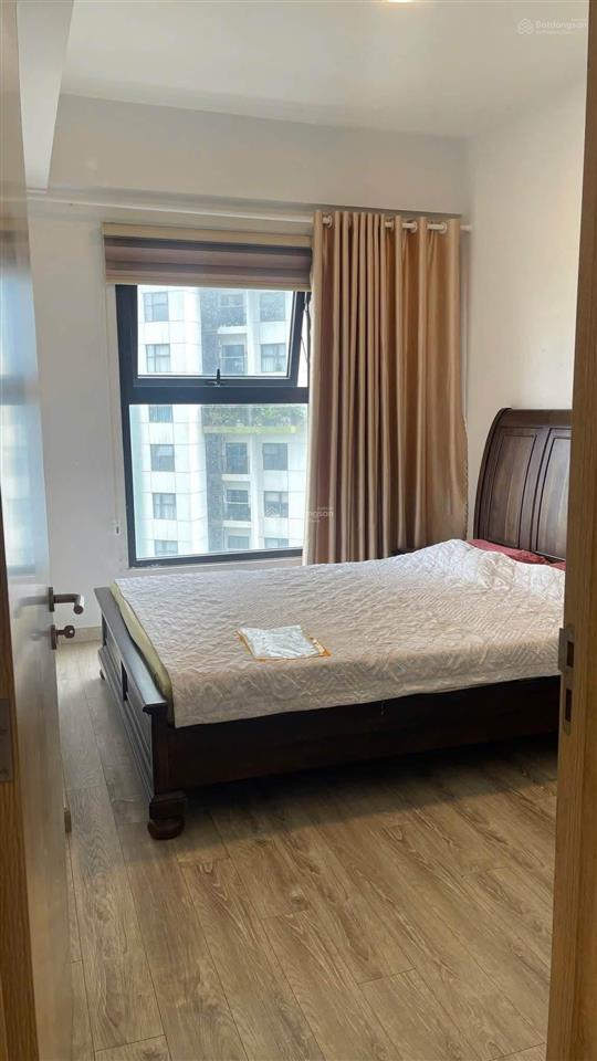 Bán căn 1 phòng ngủ tòa lake 2 giá 2,9 tỷ ban công rộng,  0925 988 ***