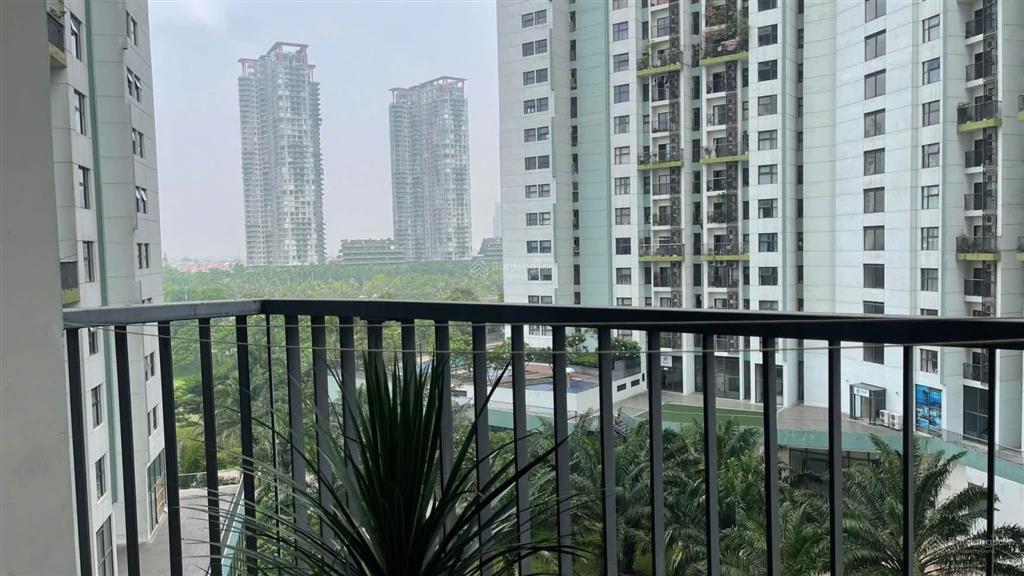 Bán căn 1 phòng ngủ tòa lake 2 giá 2,9 tỷ ban công rộng,  0925 988 ***