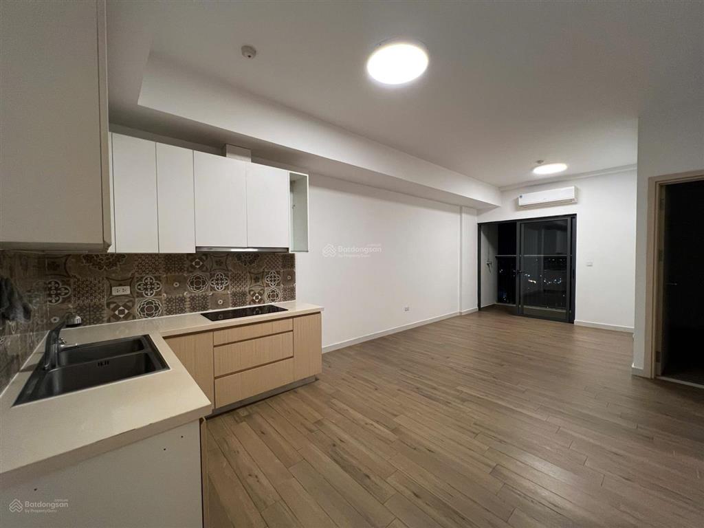 Bán căn 2 ngủ toà c west bay view nhà phố giá 3.150 tỷ bao phí.  0925 988 ***