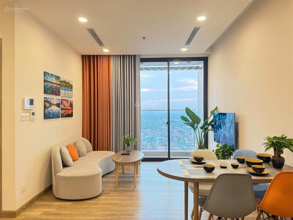 Giá thấp hơn thị trường 200tr căn 1 ngủ toà solforest 45m giá 3 tỷ bao phí