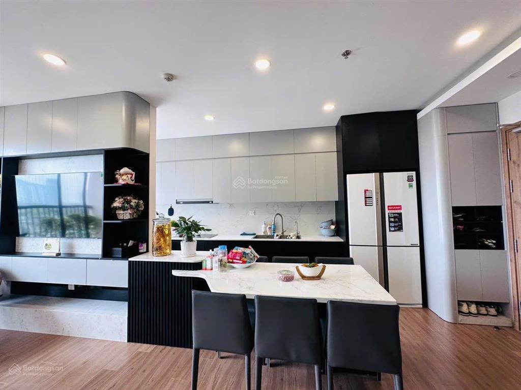 Bán căn 3 ngủ sky oasis view đảo hướng đông nam giá 6,2 tỷ bao phí