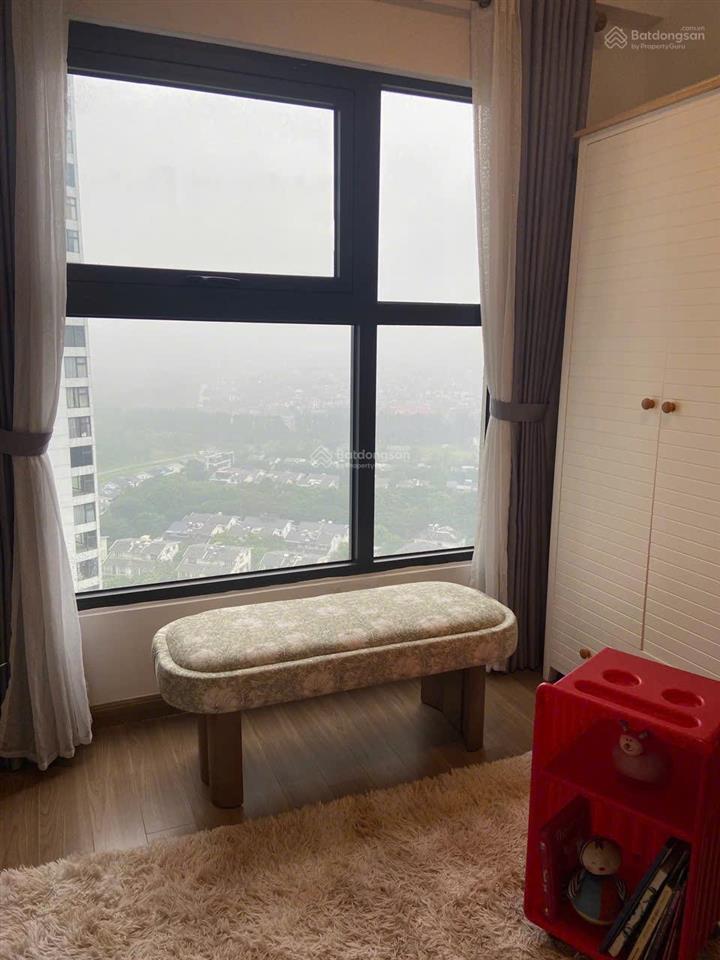 Bán căn 2 ngủ tòa park 1 giá 3,6 tỷ full nội thất  0925 988 ***