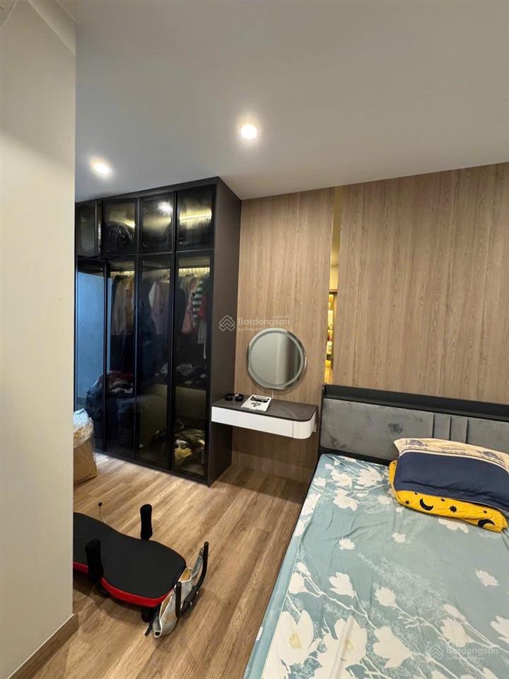 Bán căn 2 ngủ onsen 67m view hồ giá 5.6 tỷ bao phí tầng trung cực đẹp
