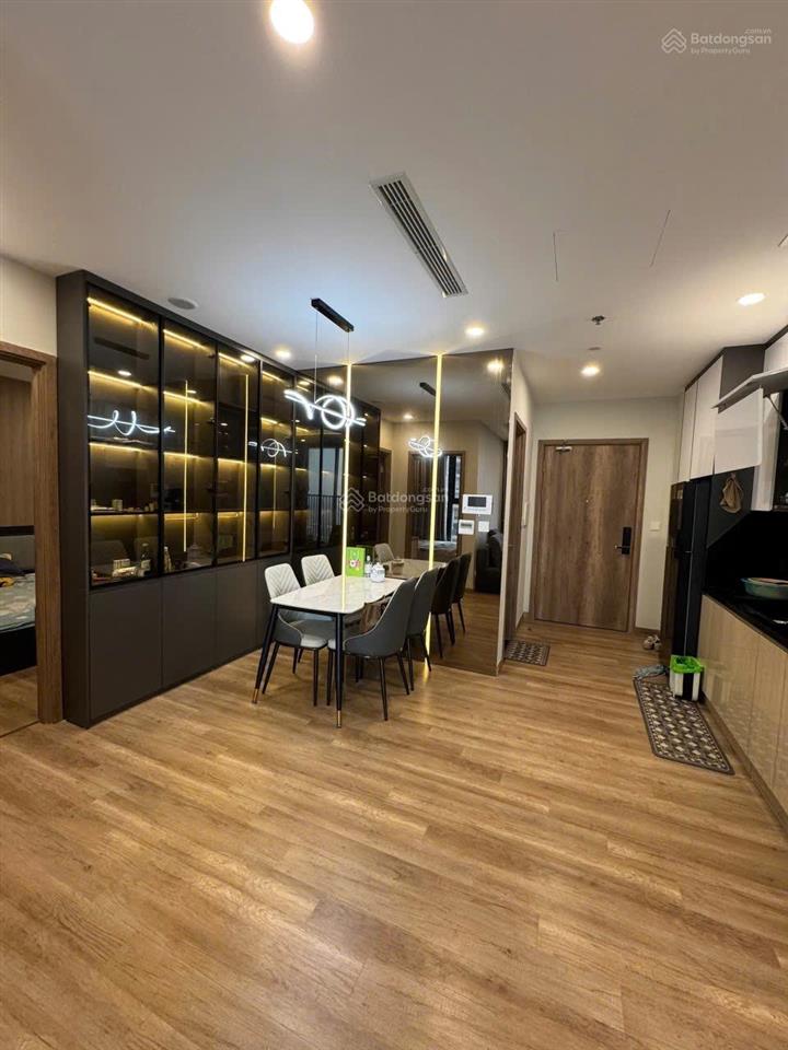 Bán căn 2 ngủ onsen 67m view hồ giá 5.6 tỷ bao phí tầng trung cực đẹp