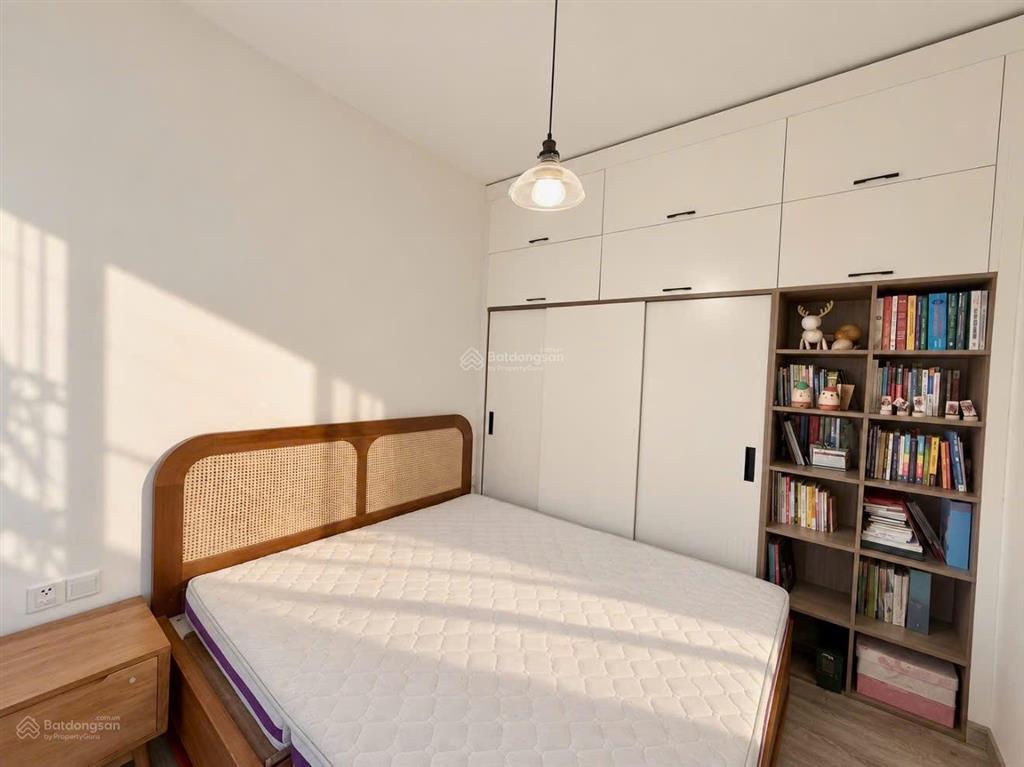 Bán căn 2 ngủ tòa lake khu aqua bay giá 3.x tỷ bao phí full đồ đẹp  0925 988 ***