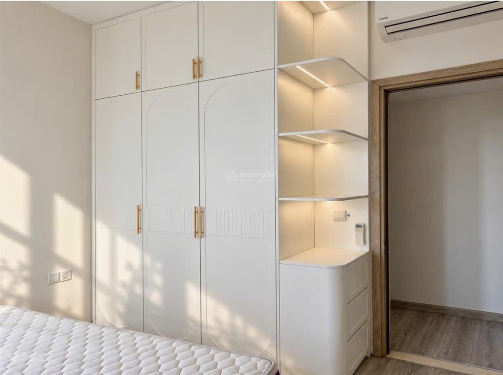 Bán căn 2 ngủ tòa lake khu aqua bay giá 3.x tỷ bao phí full đồ đẹp  0925 988 ***