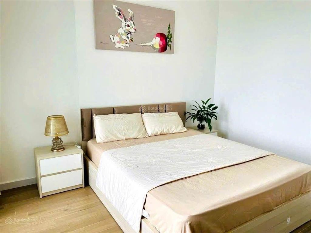 Cho thuê căn 2 ngủ westbay view hồ, sân golf giá 7,5tr/tháng  0925 988 ***