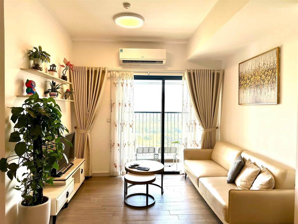 Cho thuê căn 2 ngủ westbay view hồ, sân golf giá 7,5tr/tháng  0925 988 ***