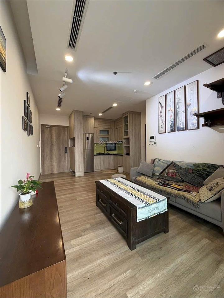 Bán căn 2 ngủ solforest 63m giá 3,7 tỷ bao phí  0925 988 ***