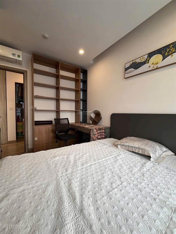Bán căn 2 ngủ solforest 63m giá 3,7 tỷ bao phí  0925 988 ***