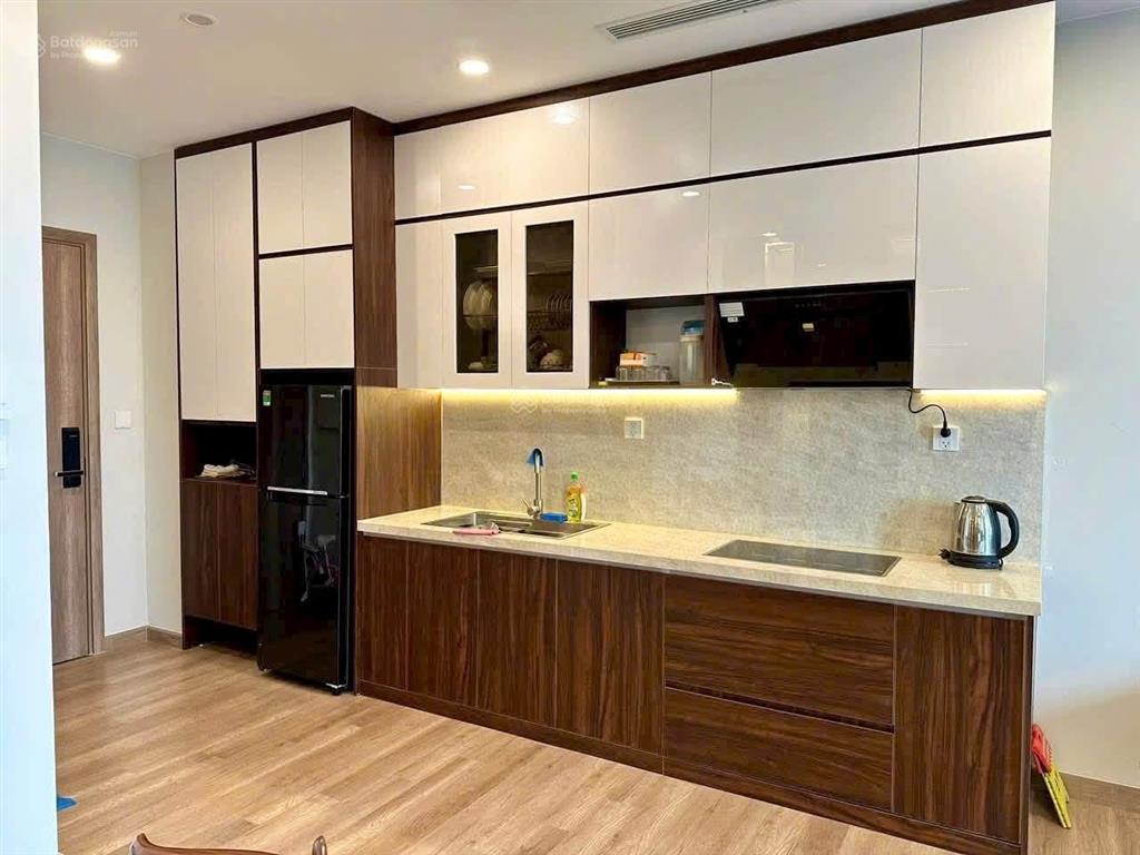 Giá tốt bán nhanh 2 ngủ onsen 67m view hồ giá 5.5 tỷ full đồ  0925 988 ***