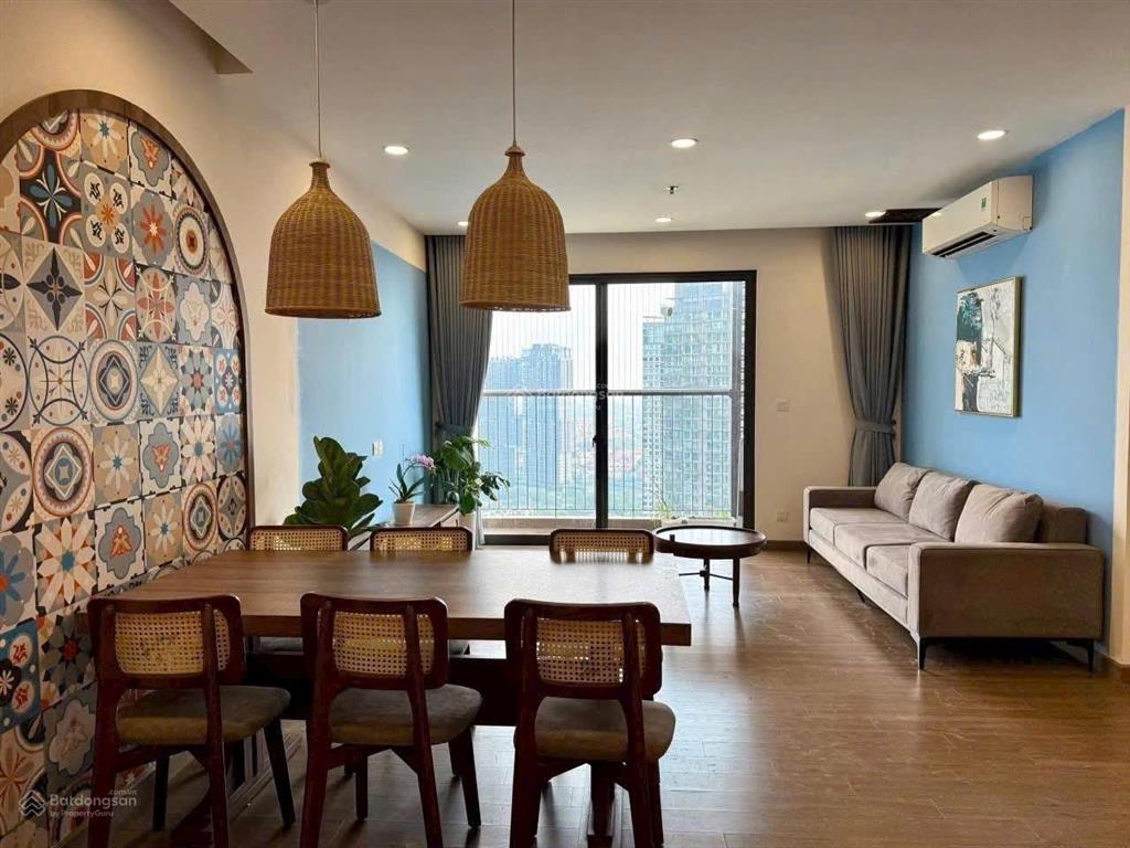Cho thuê căn 3 ngủ sky oasis 97m full đồ giá 14tr/tháng  0925 988 ***