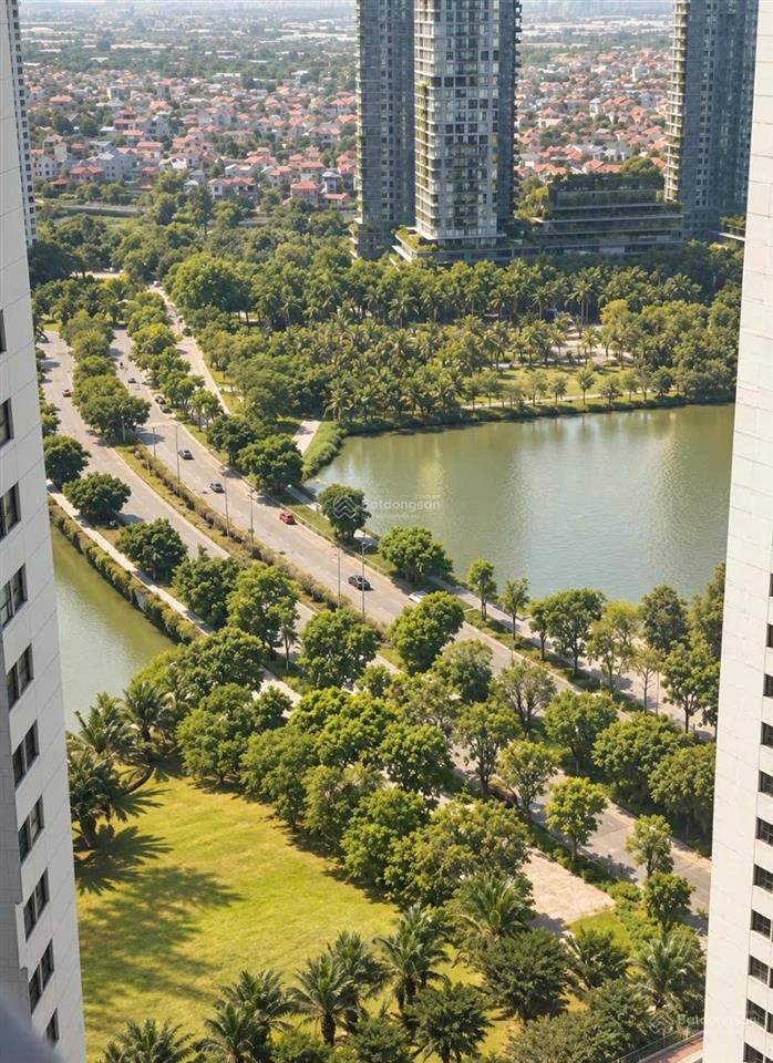 Bán căn 2 ngủ tòa lake2 tầng đẹp full đồ giá 3,580 tỷ bao phí