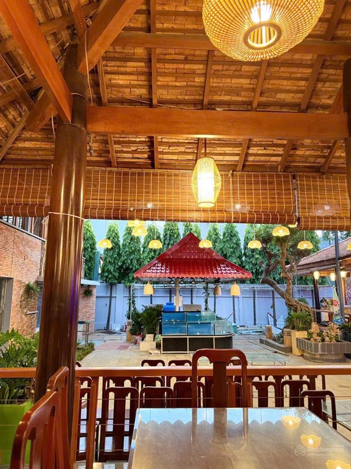 Cho thuê nhà hàng diện tích 1600m² đường lê hồng phong, ngã 5 tp vũng tàu, hẻm thông 2 ô tô