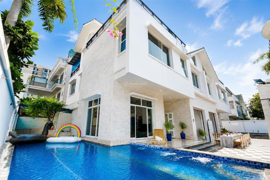 Cho thuê villa 01cách biển chỉ 150m  long cung vũng tàugần công viên nước lớn sun world