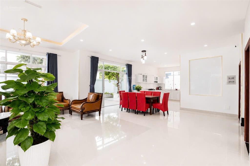 Cho thuê villa 01cách biển chỉ 150m  long cung vũng tàugần công viên nước lớn sun world