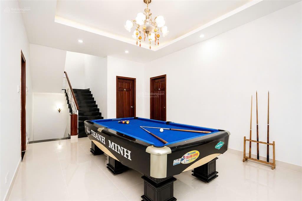 Cho thuê villa 01cách biển chỉ 150m  long cung vũng tàugần công viên nước lớn sun world