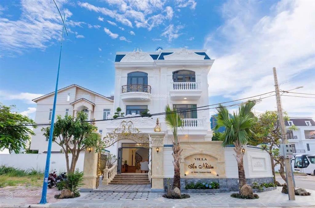 Bán biệt thự cao cấp góc 2 mặt tiền view biển bãi sau vũng tàu. vị trí đẹp nhất ngay cổng dự án