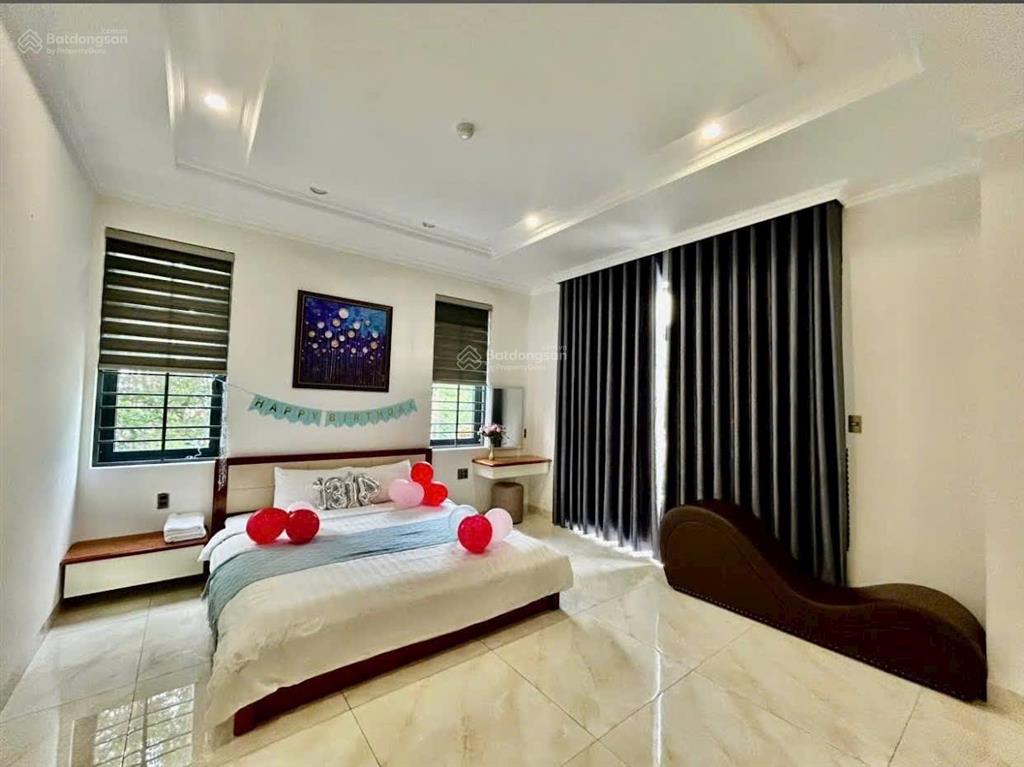 Bán biệt thự cao cấp góc 2 mặt tiền view biển bãi sau vũng tàu. vị trí đẹp nhất ngay cổng dự án