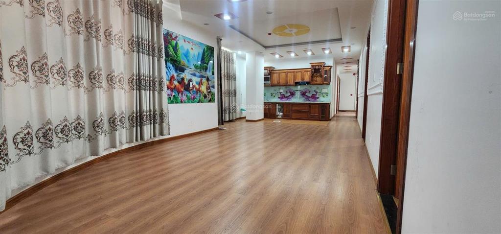 Cho thuê tòa 5 tầng góc 2 mặt tiền khu đt chí linh vũng tàu vị trí kinh doanh đắc địa, dt sàn 820m