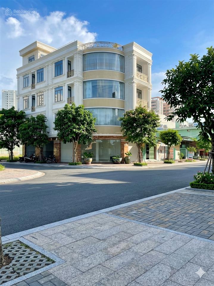 Cho thuê tòa 5 tầng góc 2 mặt tiền khu đt chí linh vũng tàu vị trí kinh doanh đắc địa, dt sàn 820m