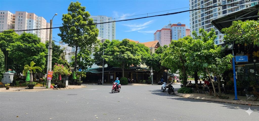 Biệt thự đẳng cấp khu đô thị chí linh, quỹ đất lớn 235,9m vị trí vàng gần biển long cung giá 35 tỷ