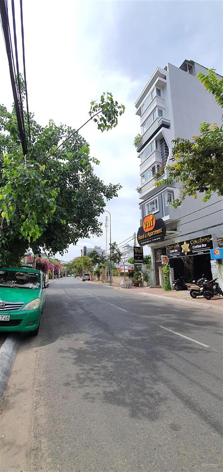 Bán khách sạn 7 tầng + tầng hầm mặt tiền phan chu trinh chỉ 800m ra biển bãi sau vũng tàu 36 phòng